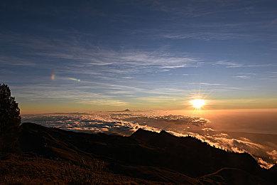 生活模拟游戏《Rolling Hills》6月4日发售 支持简中